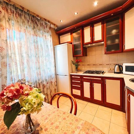 Apartments Near The Exhibition Centre Kiev Extérieur photo