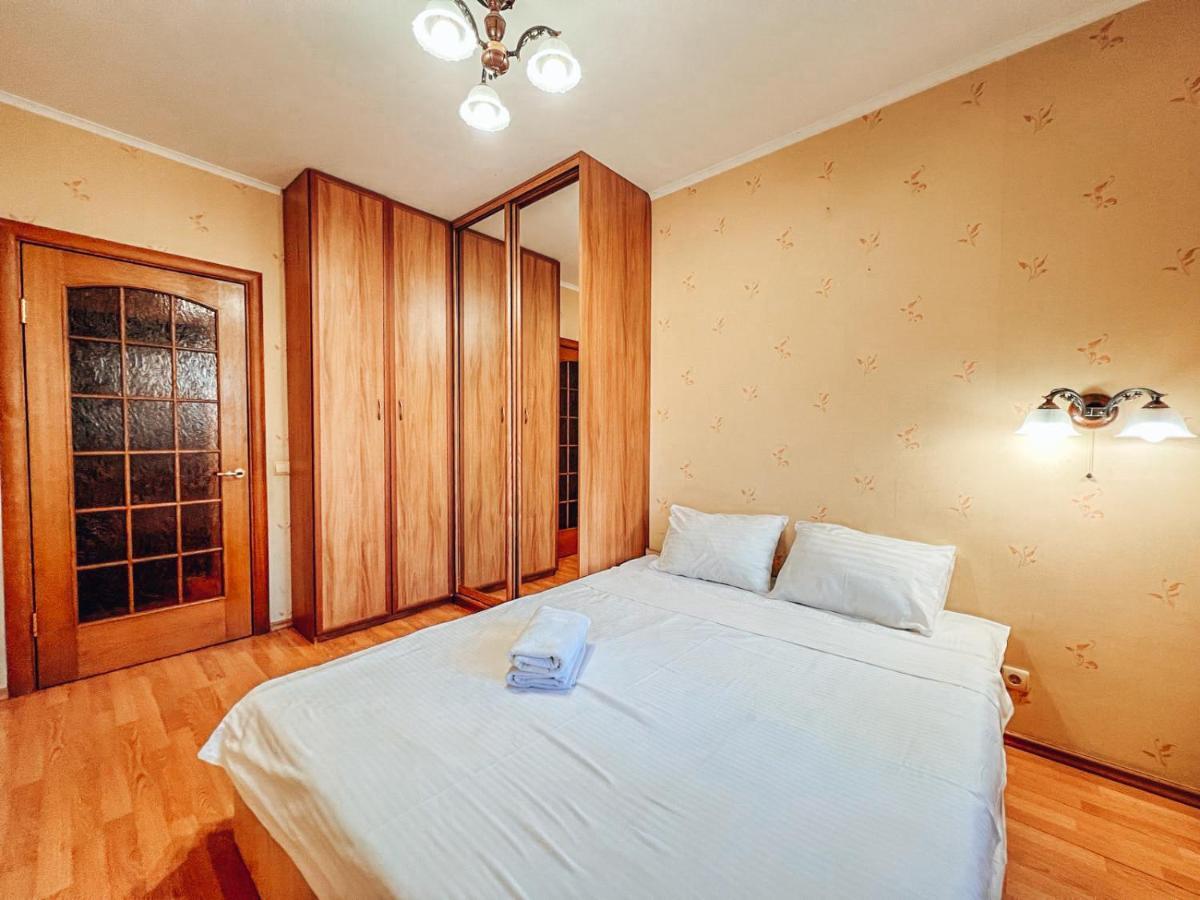 Apartments Near The Exhibition Centre Kiev Extérieur photo