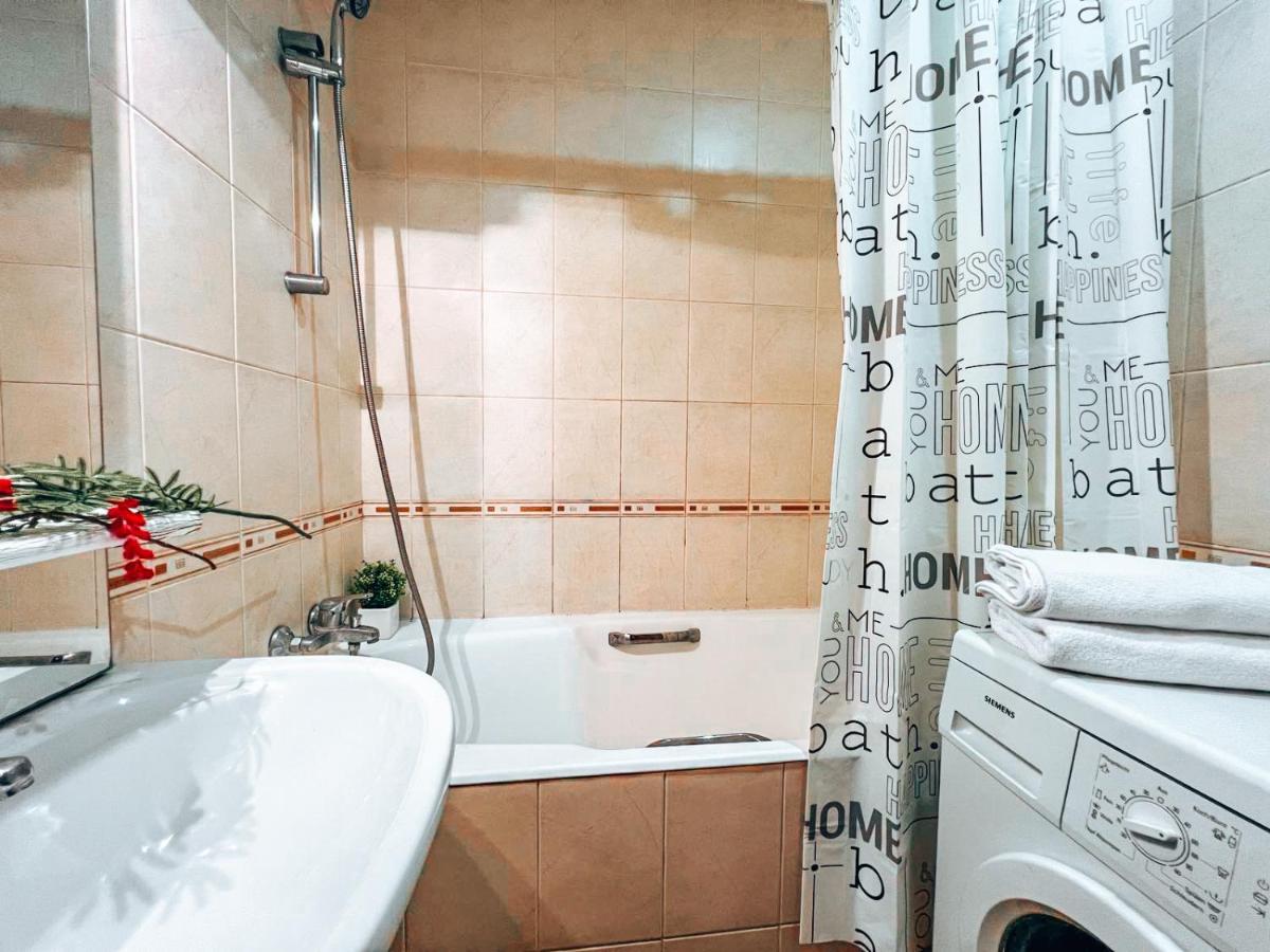 Apartments Near The Exhibition Centre Kiev Extérieur photo
