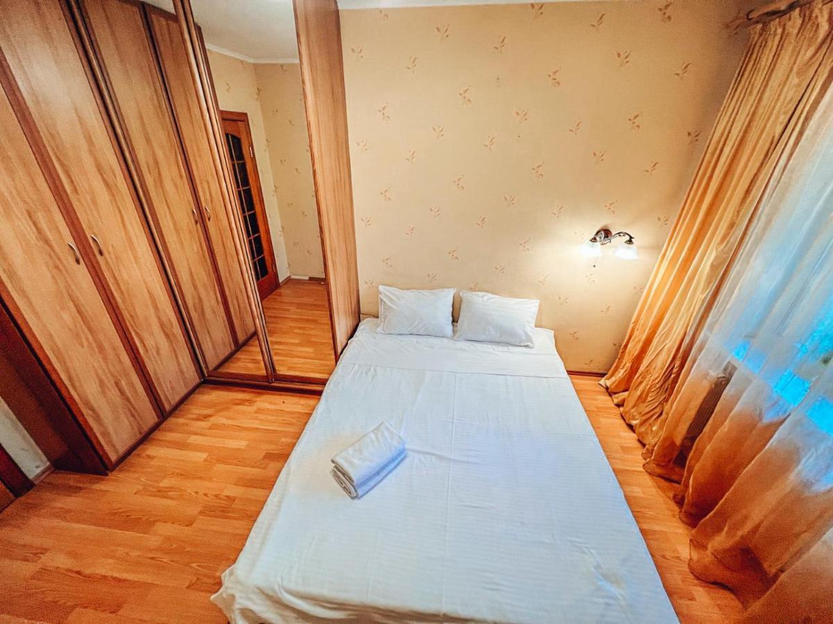 Apartments Near The Exhibition Centre Kiev Extérieur photo